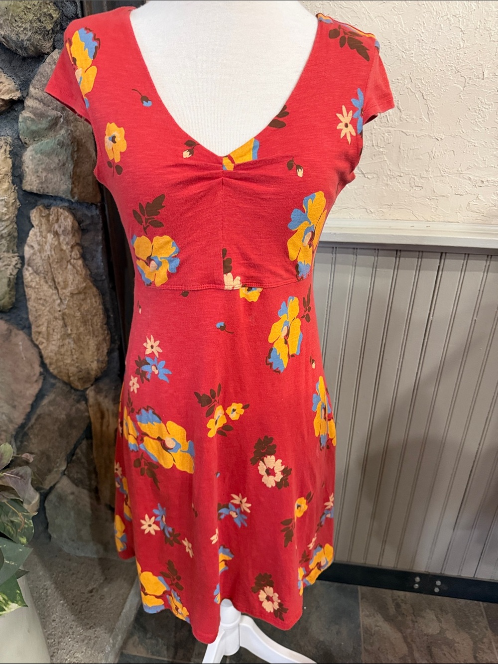 Toad&Co Red Floral V‑Neck Mini Dress